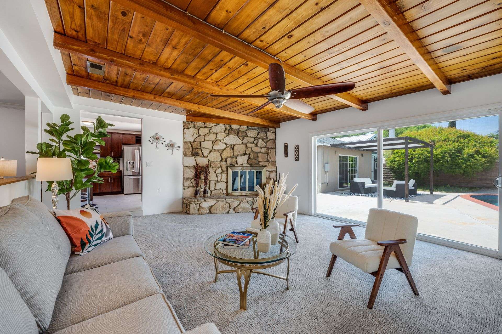 6901_Bertrand_Ave_ Reseda California 14